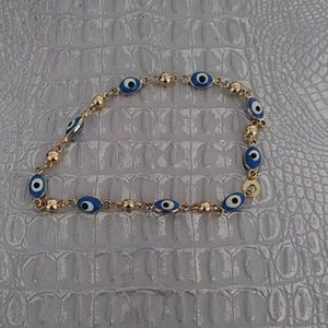 Eye bracelet